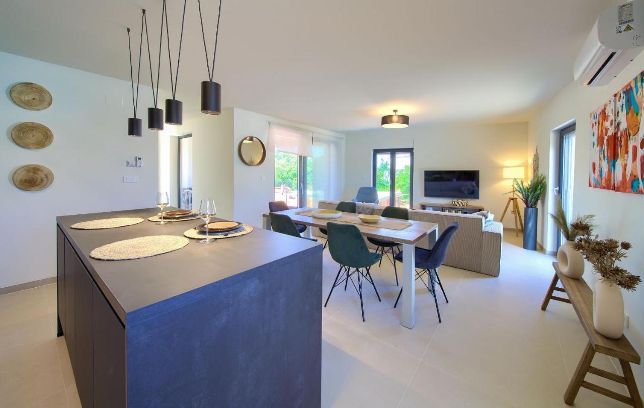Apartments Sol Нивице Экстерьер фото
