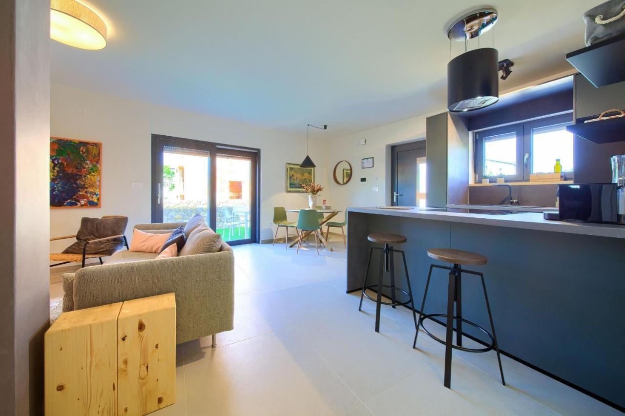 Apartments Sol Нивице Экстерьер фото